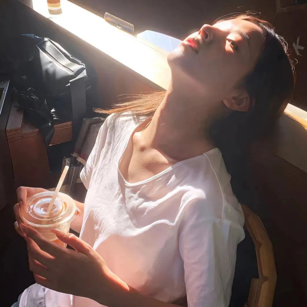 我名叫余明海报